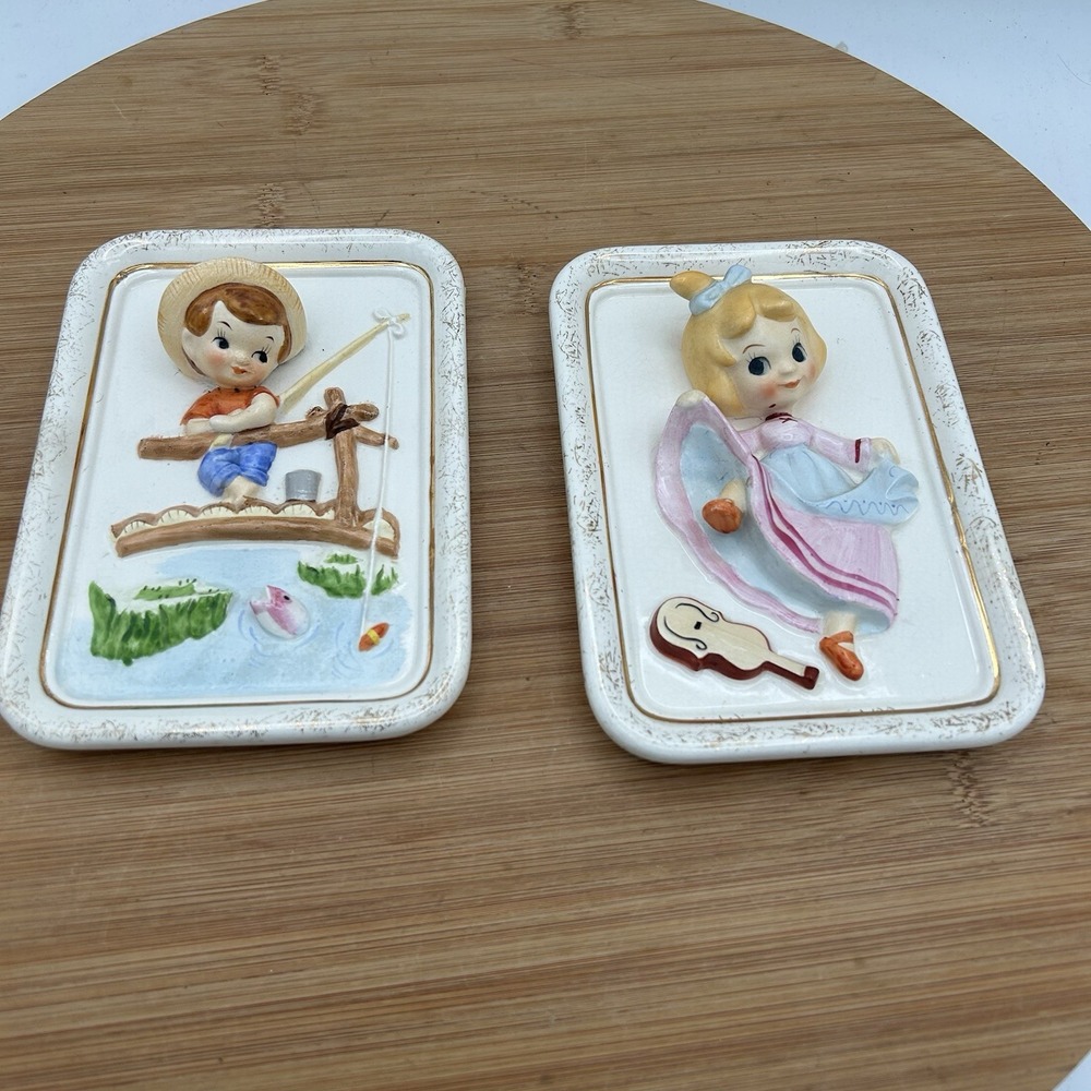 Set of 2 vintage 3D ceramic wall hangings,  hand painted,‎  Japan, Rare